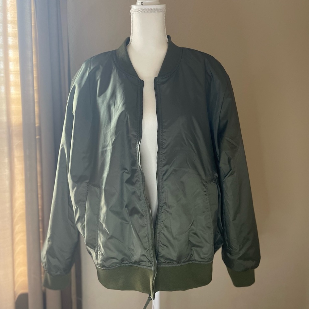 Reversible Colorblock Bomber Jacket - Picture 2 of 16